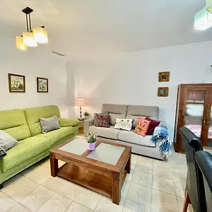 https://apartamento-sevilla-en-el-centro-con-parking.es-andalucia.com