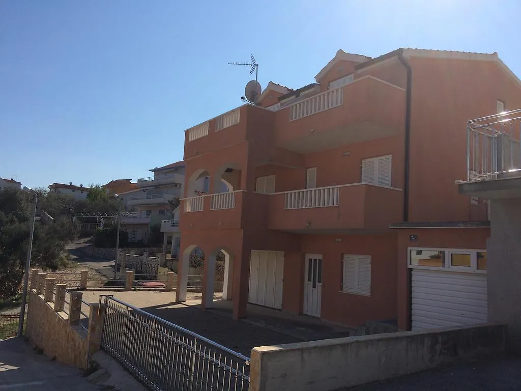 Apartments Crnjac Trogir Chorwacja